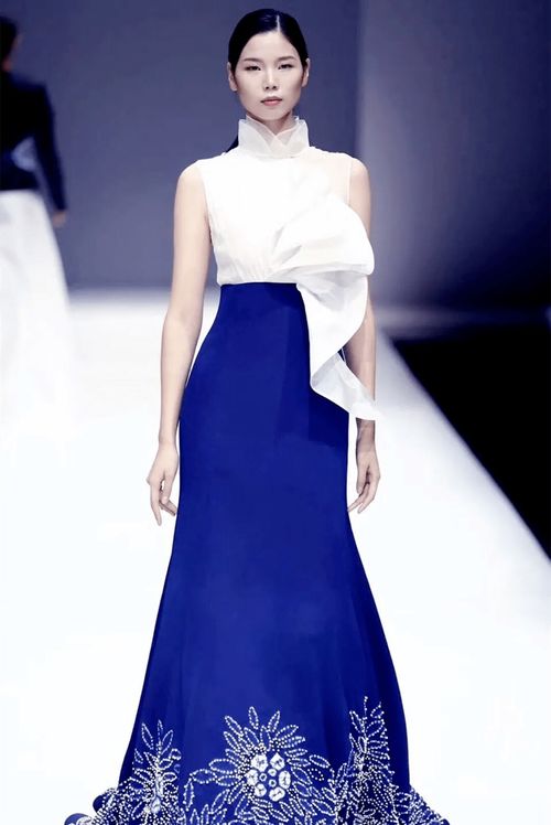 新面孔藝術(shù)教育2022年服裝表演專業(yè)（鞋帽方向）招生簡(jiǎn)章